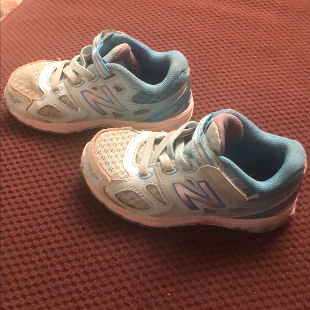 Toddler girl sneakers size 7